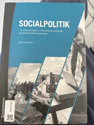 Social politik - Jonas Olofsson - Säljer en kurslitteratur jag har använt under socionomprogrammet. Finns en del understrykningar och anteckningar utöver det så är boken i väldigt bra skick