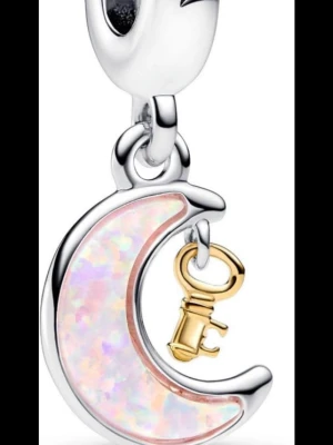 pandora berlock  - väldigt söt berlock. ‼️På min profil hittar du fler pandora berlocker samt armband❤️