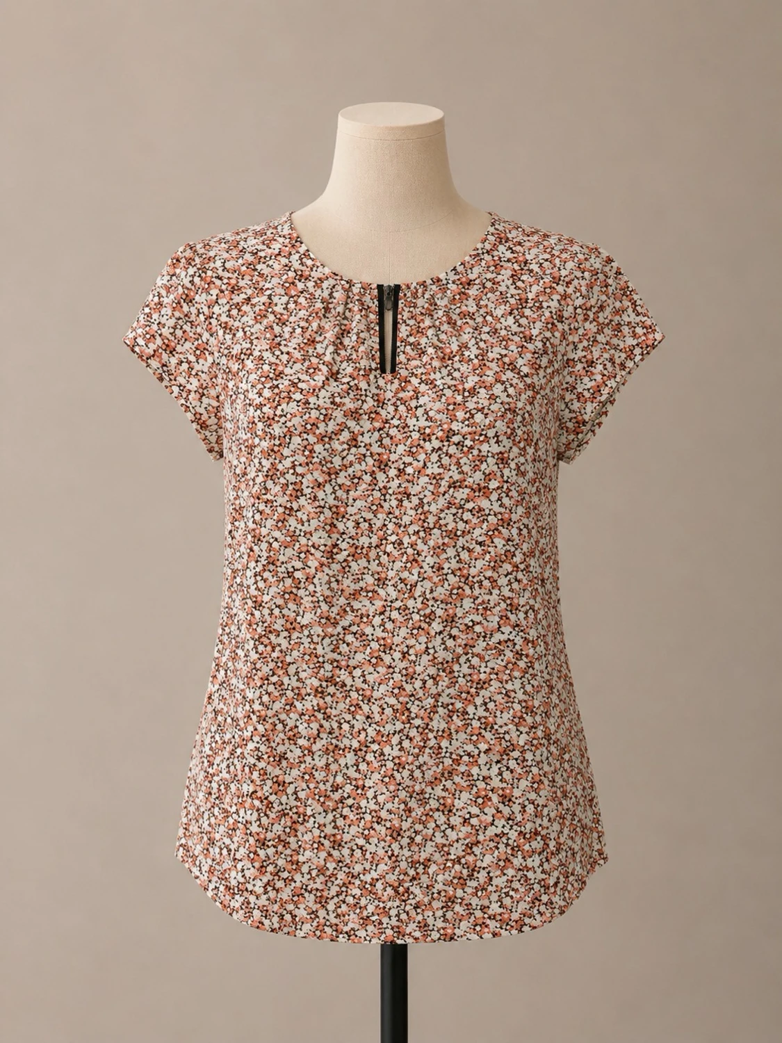 Blommig kortärmad blus