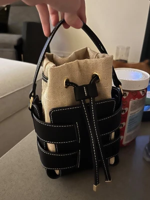 Bucket väska Hm - Nyskick💕