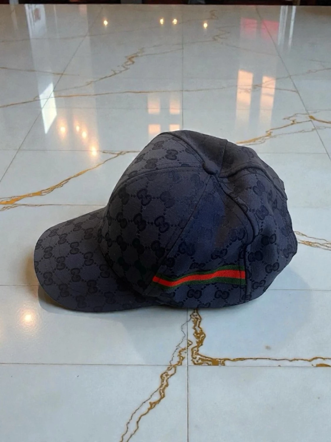 Mörkblå Gcci keps med G-mönster