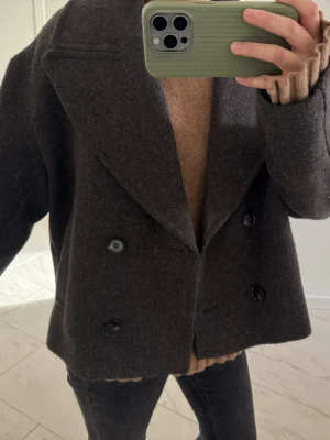 Zara kappa - Fin kappa från Zara i nytt skick. Använd fåtal gånger.