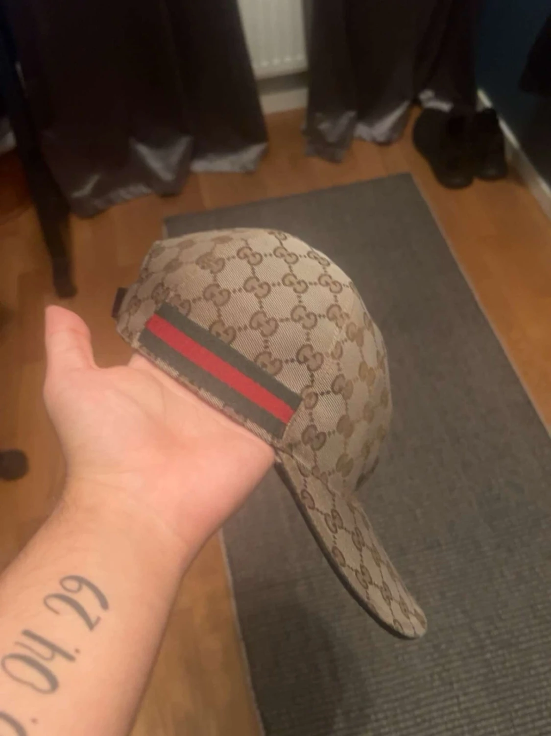 Äkta Gucci keps begie