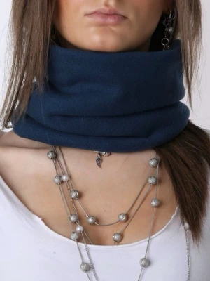 Buff - STOCKHOLM - Jättefin, varm och skön buff i en marinblå färg! Buffen är i polarfleece och är sydd för hand. Passar perfekt för lite kyligare dagar! Vid frågor eller funderingar är det bara att skicka ett meddelande!