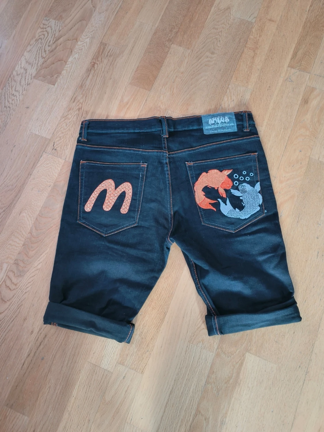 Svarta shorts från akira Jeans - 1