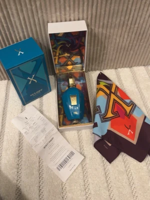 Xerjoff Erba Pura - Säljer en helt ny och oanvänd Xerjoff Erba Pura. Den kommer i original förpackning med alla andra tillbehör. Säljs eftersom jag fick den i gåva men inte använder den här typen av parfym. För mer bilder eller info skriv.