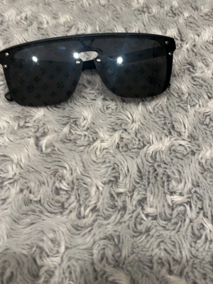 Glasögon - Skriv till mig om ni är intresserade 