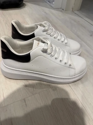 Alexander Mcqueen white shoes - Size 44 1/2, true to size and very comfortable. Slightly used