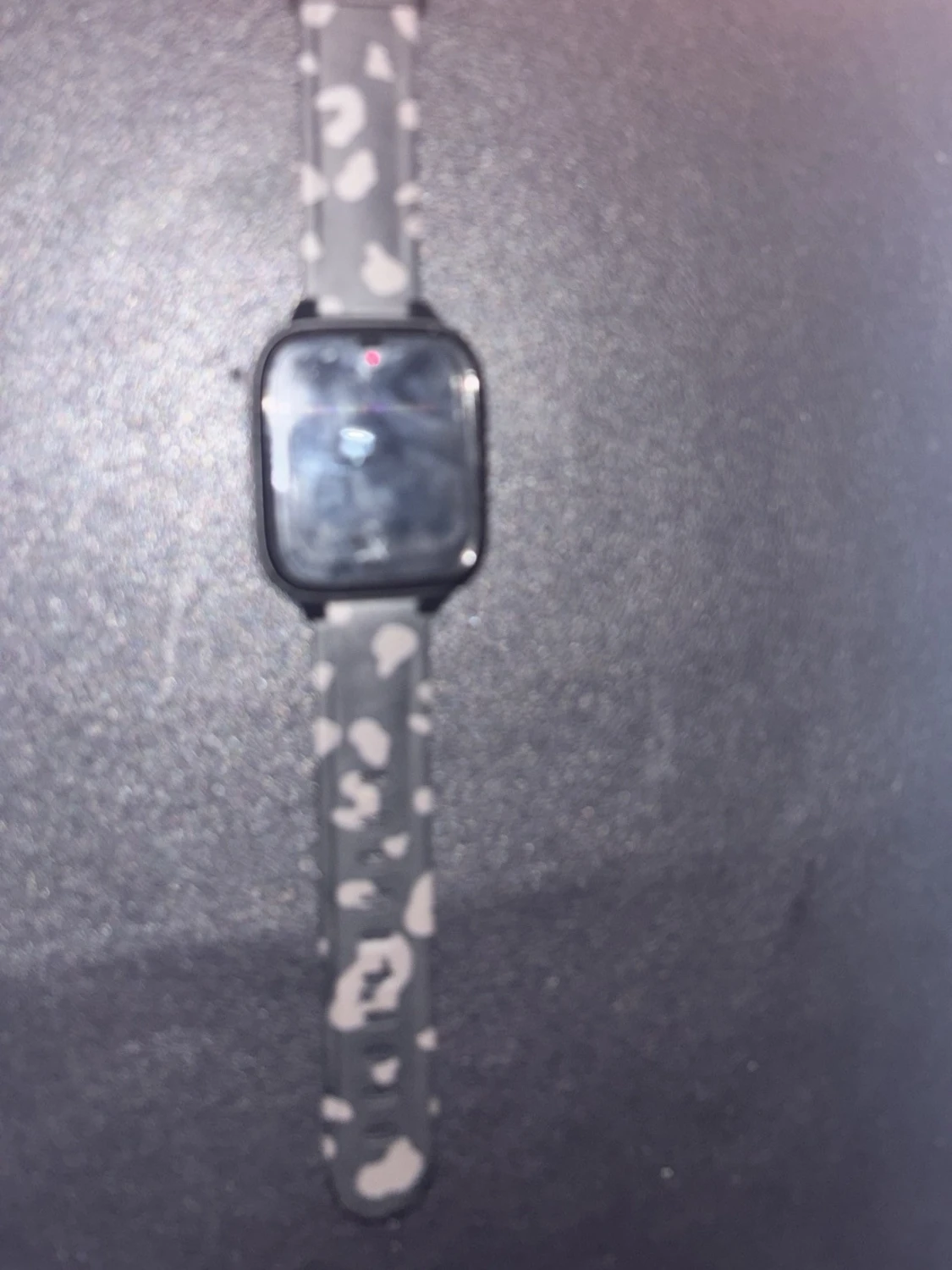 Svart smartklocka med camo-armband - 1