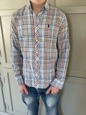 Polo Ralph Lauren Skjorta - Fin skjorta från Ralph Lauren i en najs color mix | Storlek M | Fint skick | 