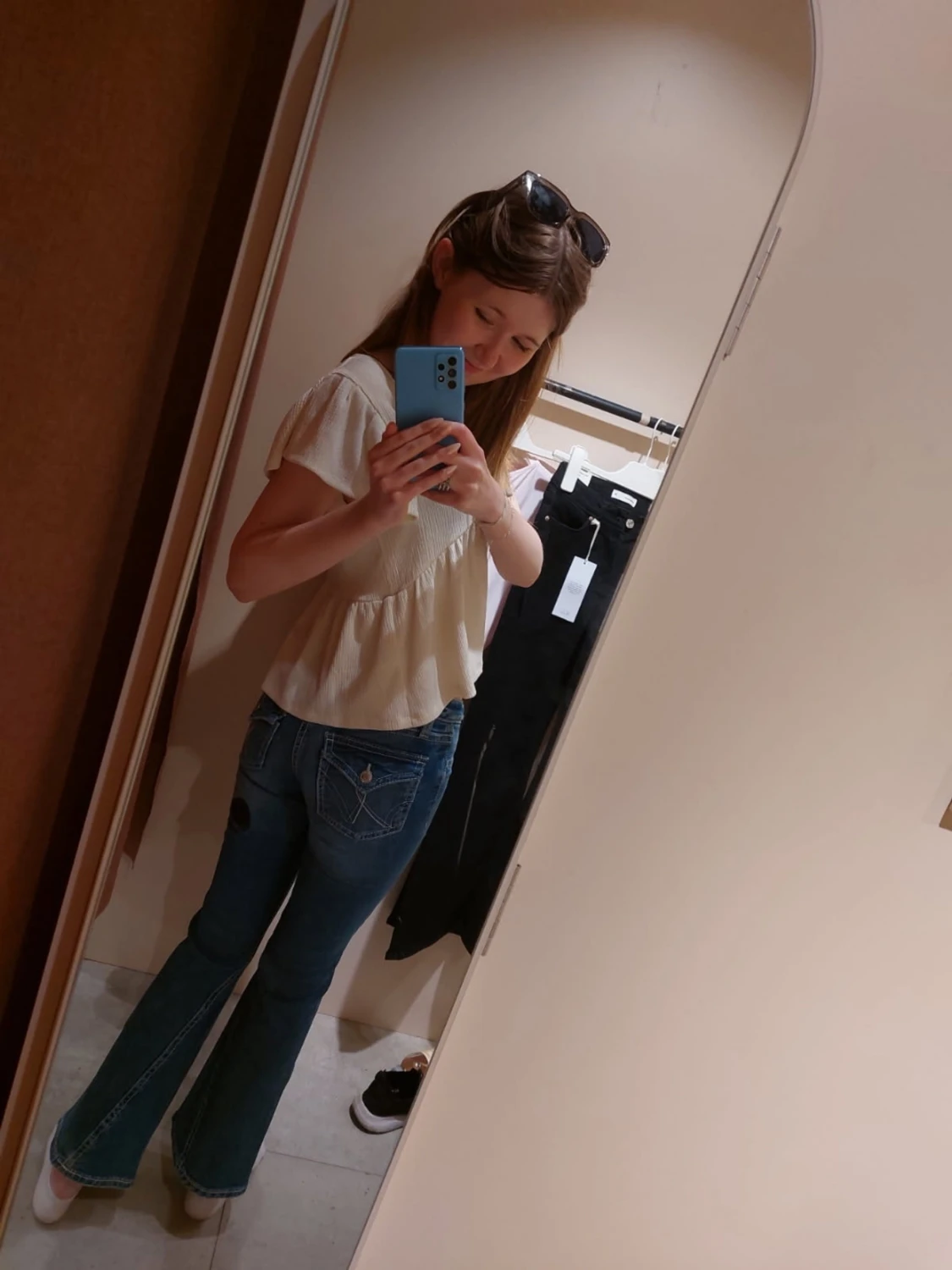Iconic Twisted Jeans - Gina Tricot  - 1