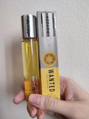 Azzaro Wanted - Azzaro Wanted Perfume. 33ml bottle. New! Some colorloss on the cap. A great all year around fragrance. Textbortfall på korken.