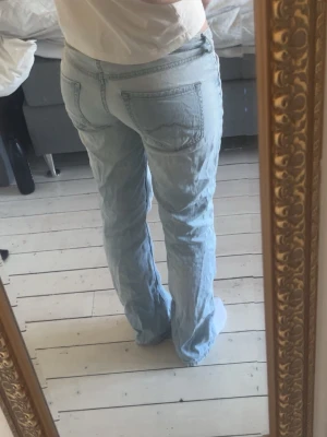 Fina Jeans🩵 - Säljer dessa snygga jeans i strl S🩵 skriv för frågor🌟