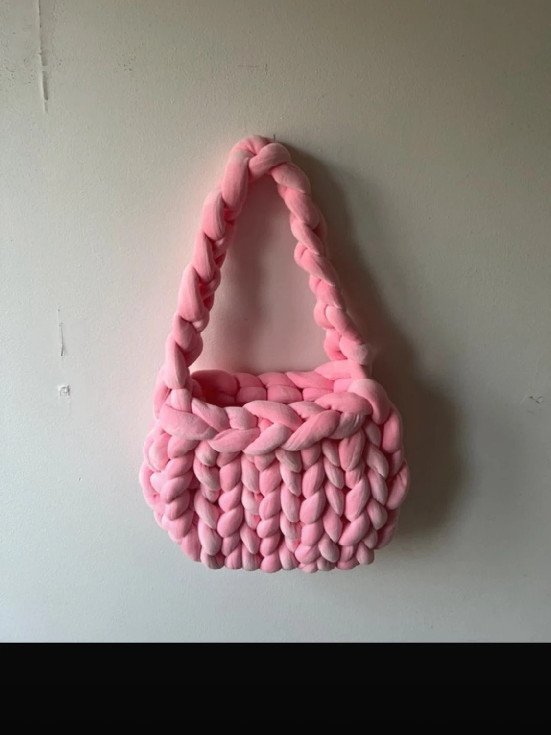 Chunky rosa stickad handväska - 2