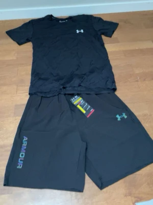 Helt nytt under armor set - Helt ny jätte fett allt og