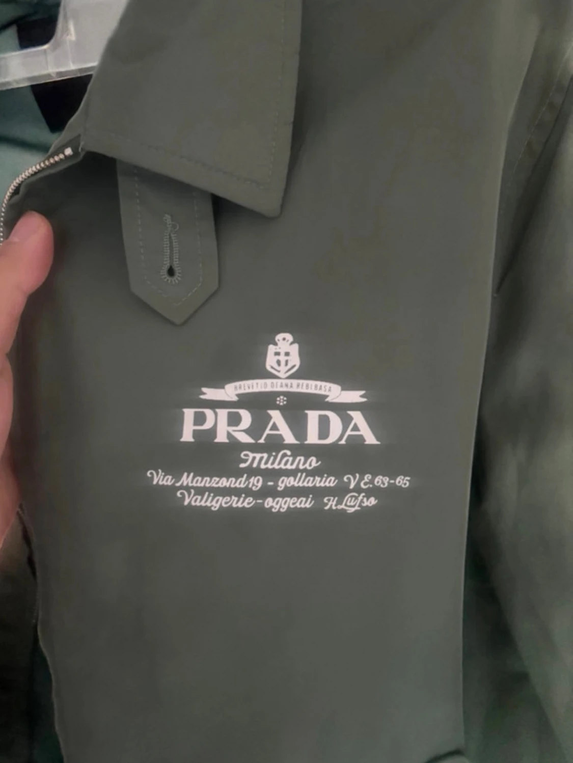 Grön vindjacka från Prada - 1