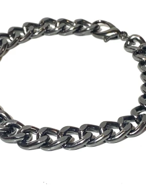 Armband med grov kedja  - Armband med grov kedja i färgen Gunmetal och klo lås längd 18cm .  Material i aluminium som gör att kedjan är lätt vikt.
