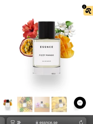 ESSNCE Fizzy Mango Eau de Parfum - ESSNCE Fizzy Mango Eau de Parfum kommer i en stilren, genomskinlig glasflaska med svart kork. Doften har fruktiga och blommiga inslag av mango, passionsfrukt och vita blommor. Perfekt för dig som gillar fräscha och exotiska parfymer.