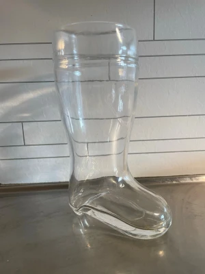 Glasstövel formad som ett dricksglas - Fint Stövel Öl glas. Helt nytt skick aldrig använt. 