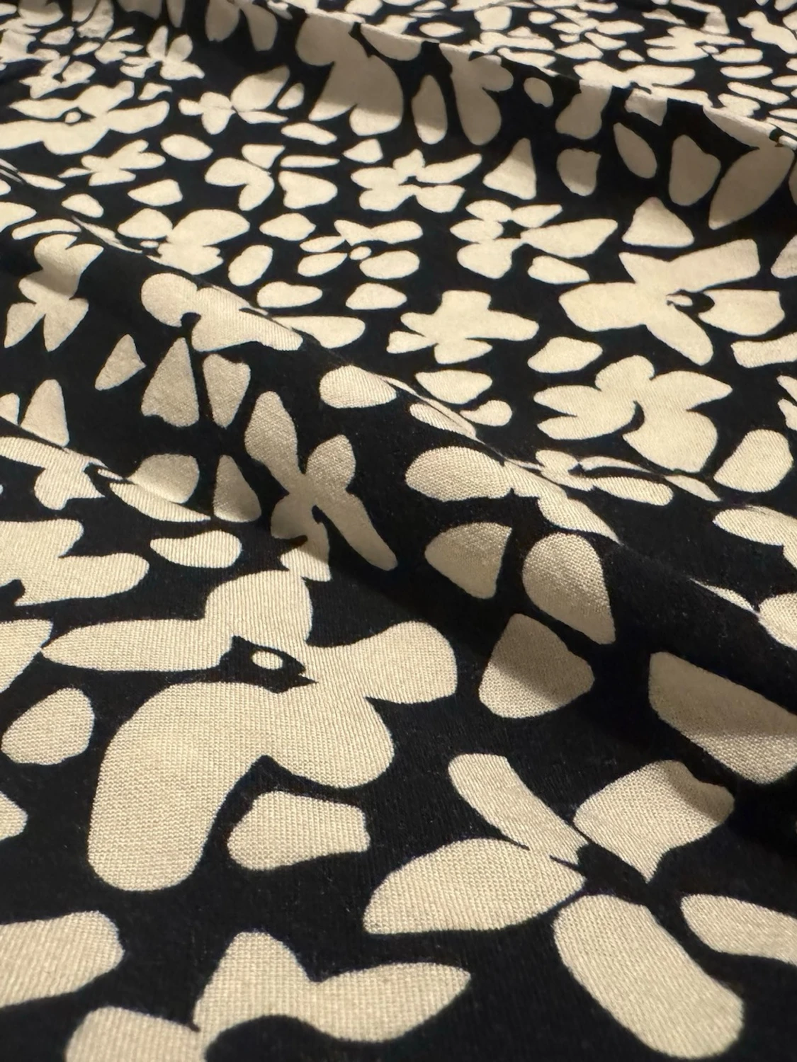 Svartvit blommig långkjol - 3