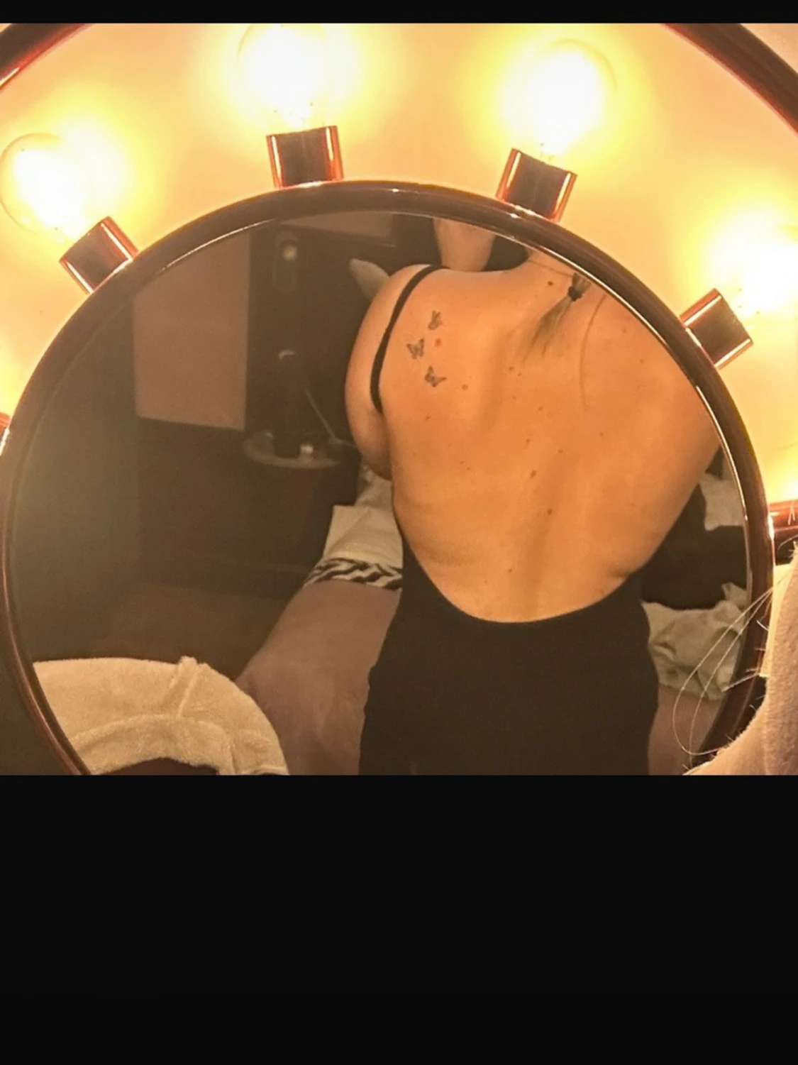 Svart långklänning med öppen rygg A - Dsgn - 3