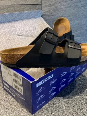 Svarta Birkenstock Arizona sandaler - Helt nya! Stl 38