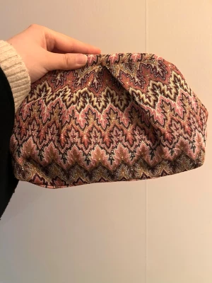 Clutch - Så snygg clutch som tyvärr inte kommer till användning 