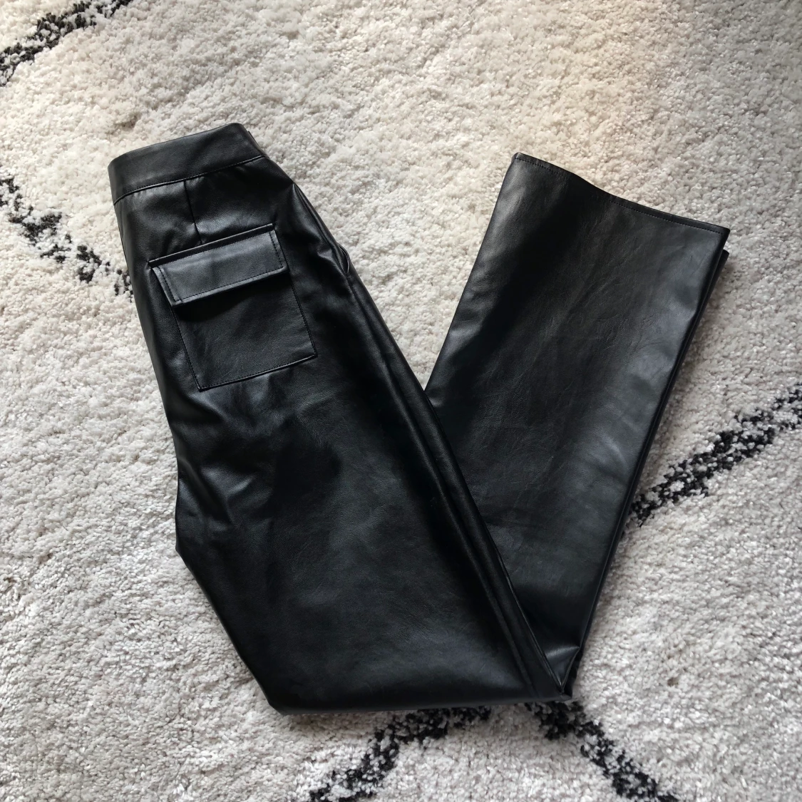 Faux Leather Byxor - 90