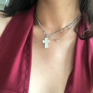 Halterneck topp - Säljer denna unika halterneck toppen man knyter där bak! 