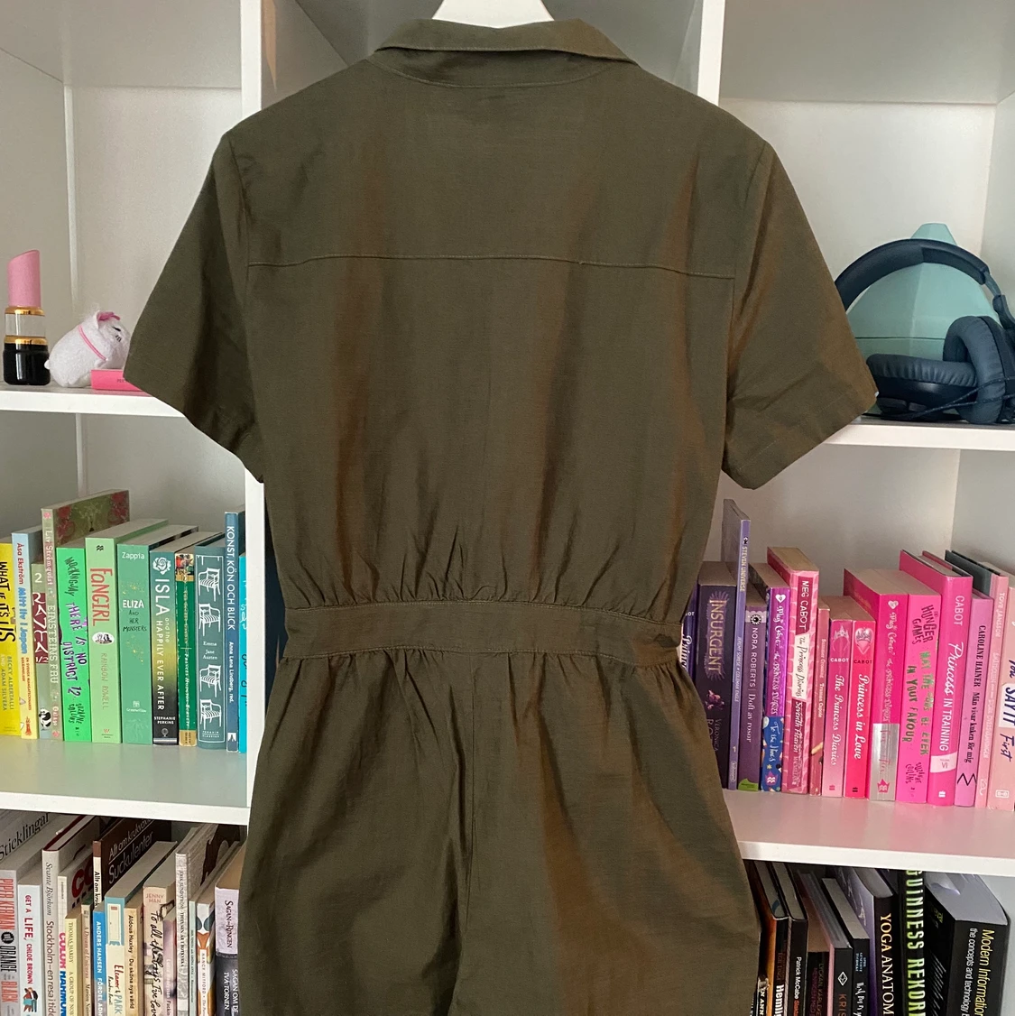 Khakigrön utility jumpsuit med skärp - 90