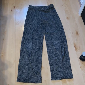 Mjukis byxor  - Grå melerade strl 146/152