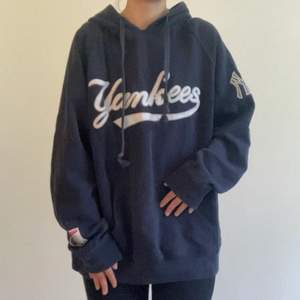 Blå New york yankees hoodie