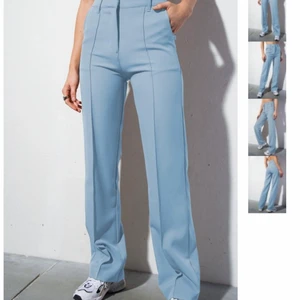 Blåa kostymbyxor  - Storlek 36/l32 sjukt coola 