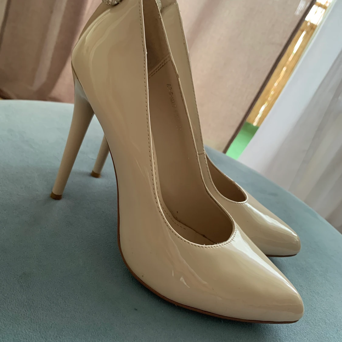 High heels 38. Nude