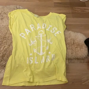 För 14 år  - Ett lime som det står paradise