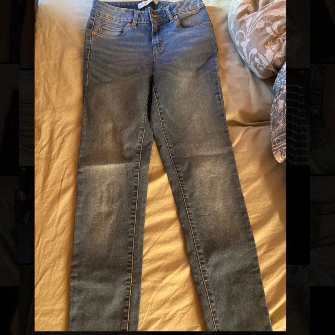 Jeans från en galleria i Portugal