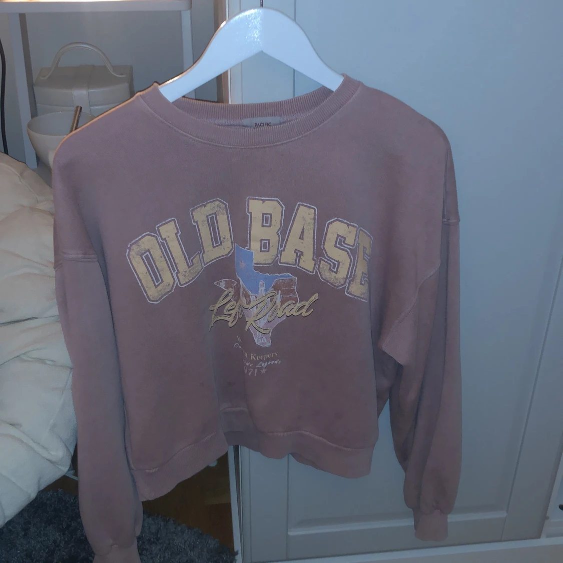 Pull and Bear sweatshirt, rosa