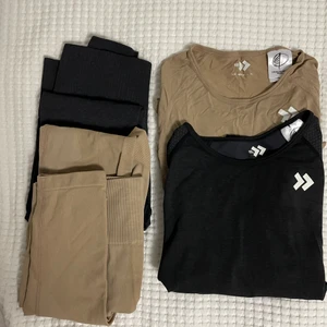 knappt använda träningsset! - träningsset i nyskick som är knappt använda och nytvättade! 100 kr / set 💛 Svart SÅLD