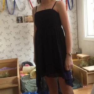 Söt klänning  - Lila klänning.