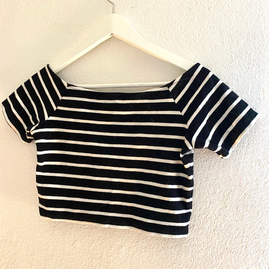 Off-Shoulder Top  - 90