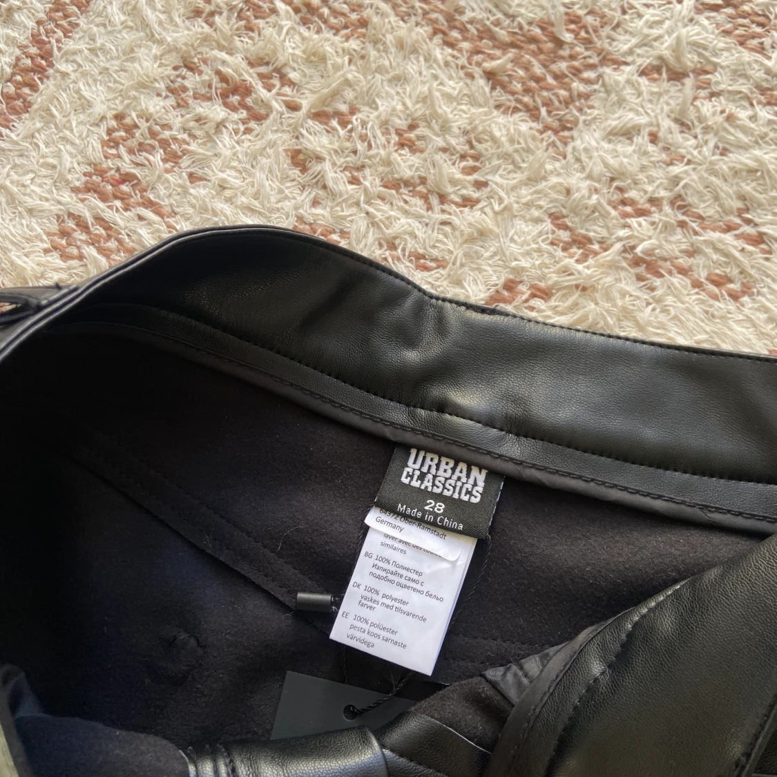 Långa skinnbyxor - 90