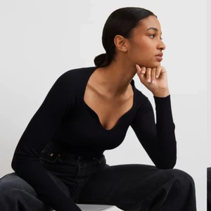 Blus säljes 🥰 - Säljer en helt och oanvänd blus 🥰 superfin! 