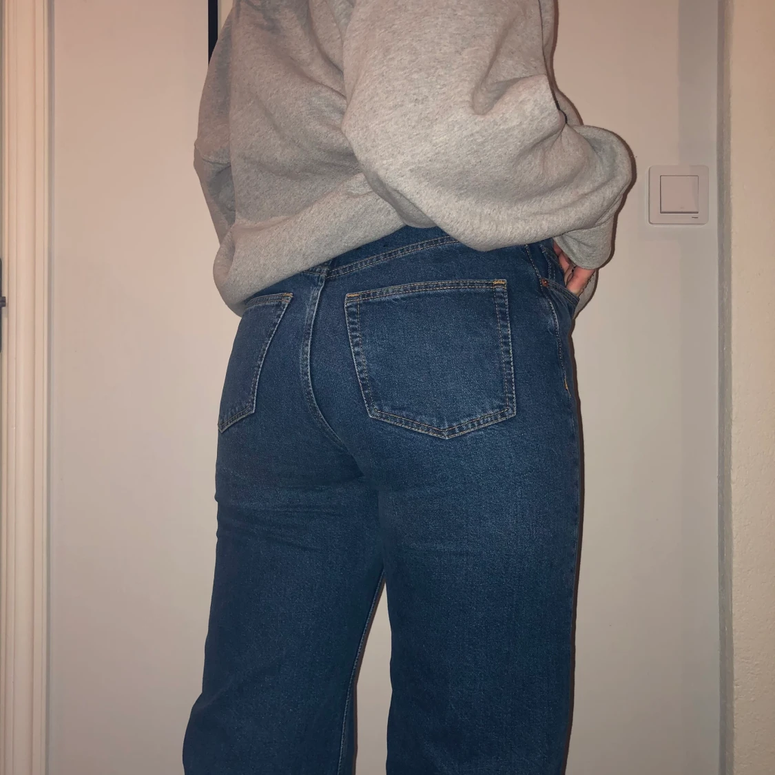 Monki ”Yoko classic blue jeans” w.28