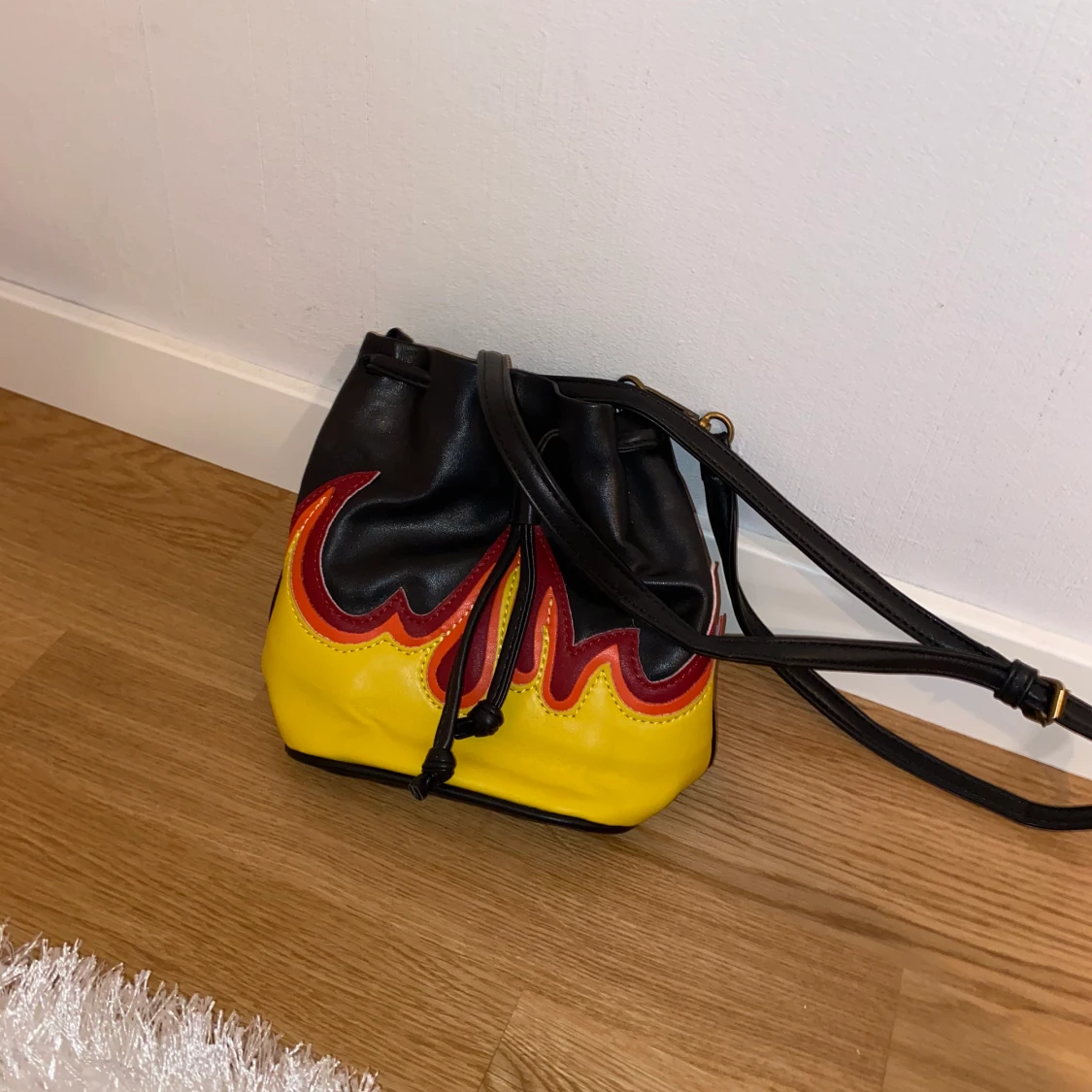 Cool väska svart väska med flames 🔥  - 91