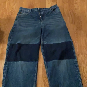 Our legacy vast cut (work shop) - säljer dessa our legacy work shop jeans i size 48. Tar bud från 1300p. 7-10 condition, general wear typ. Mått är 103 i outseam, 26 i legopening och 40 i waist.