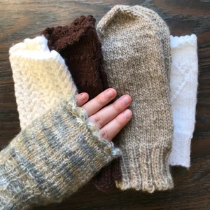 Handleds värmare - Jättefina stickade handleds värmare. Dom är handgjorda. 90kr+frakt.