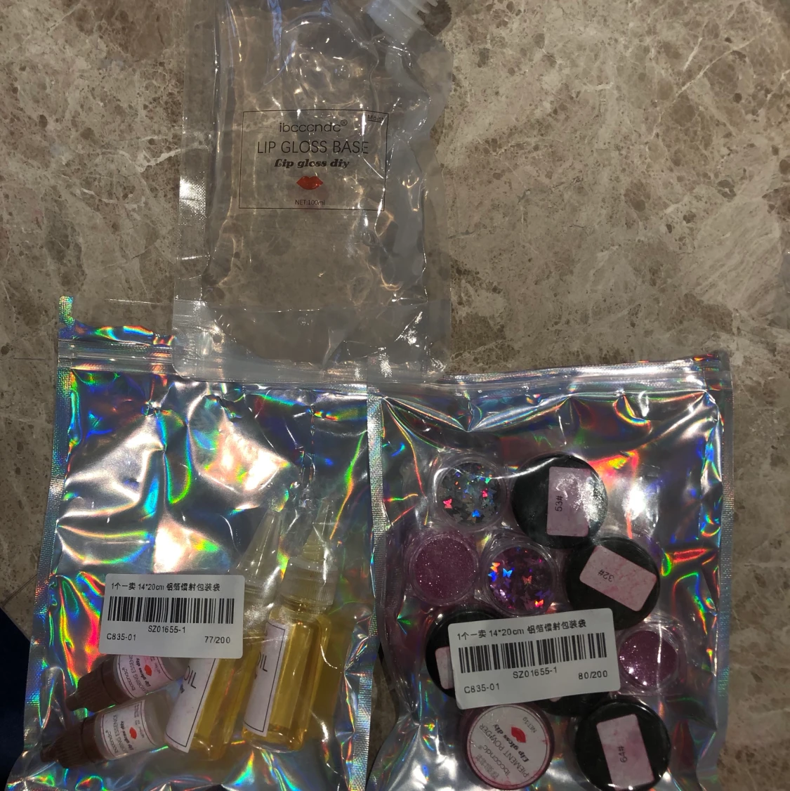 Läppglans kitt  - 90