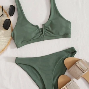 Bikini - Bikini i storlek S, säljer pga storlek. Bikinin är bara testad en gång🥰 Frakt 48kr💞