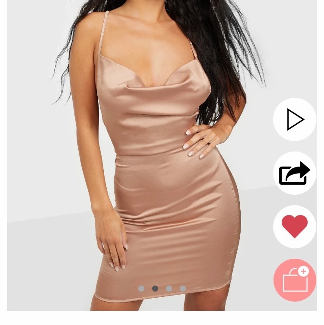 Nelly Satinklänning  - 91