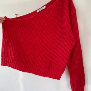 Röd tröja från NAKD strl M fint skick